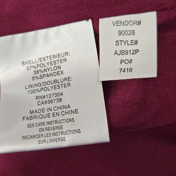 Kerrybrooke Shiny Magenta Jacket With Button Down Collar and 3/4 Sleeves. Small - Picture 13 of 15